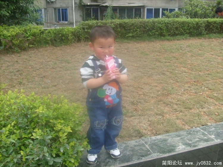 S7301776.JPG