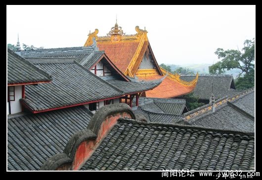 云峰寺屋脊.jpg
