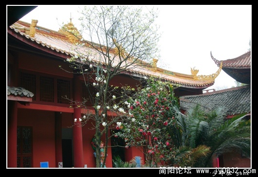 廻峰寺大殿.jpg