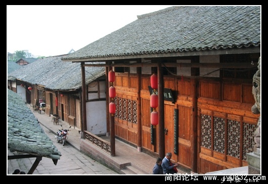 王朝闻 故居.jpg