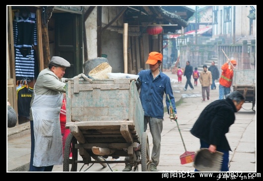 倒垃圾.jpg