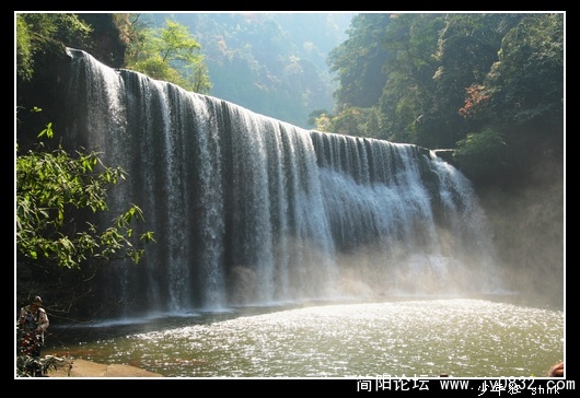 中瀑布.jpg