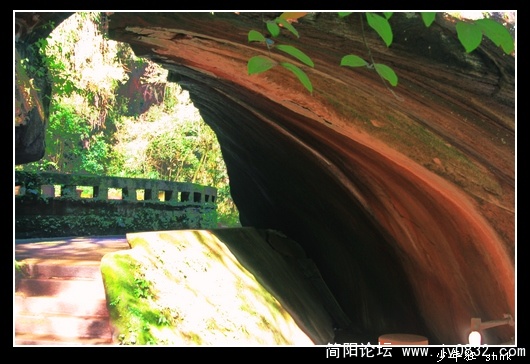 赤壁险道.jpg