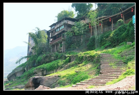 吊 脚 楼.jpg