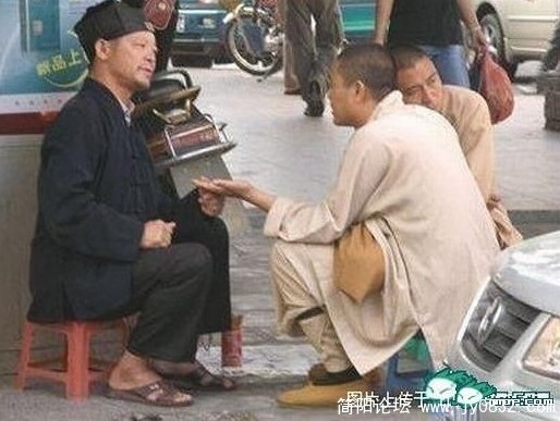 道长，帮我算算我什么时候能当上主持啊？.jpg