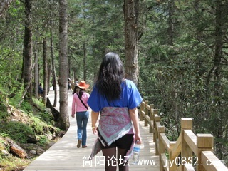 偷拍美女1.jpg