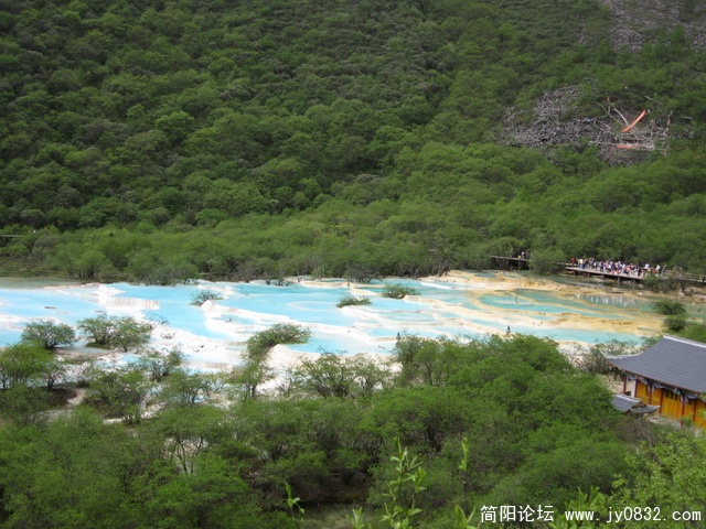 黄龙的五彩池.jpg