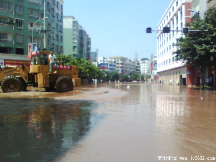 IMG0107A.jpg