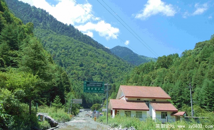2007年暑假巴朗山,塔公,新都桥,折多山以及西昌照片 451.jpg