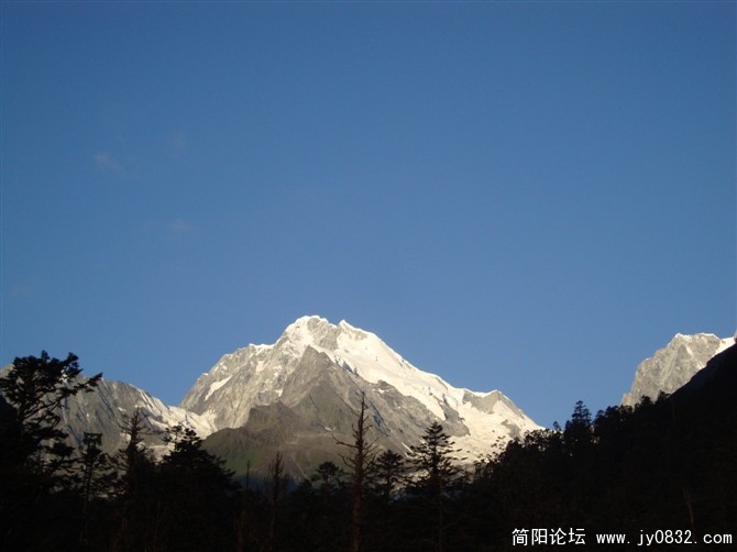 雪山.jpg