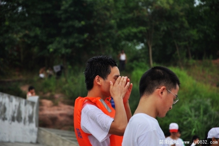 个人 (5).jpg