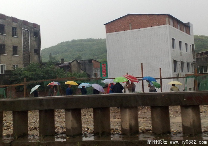 201008215697.jpg