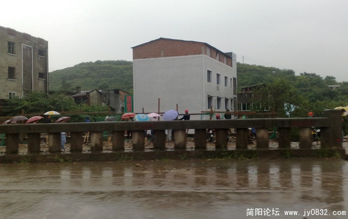 201008215683.jpg
