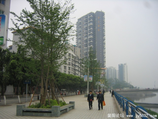 2010.5.24.简阳人民公园 004.jpg