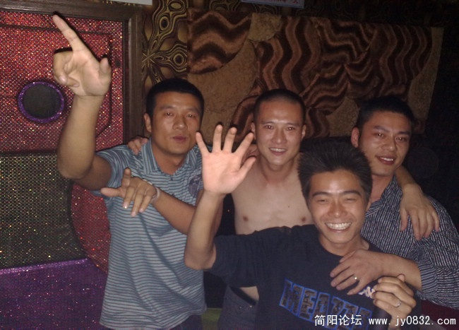201009105886.jpg