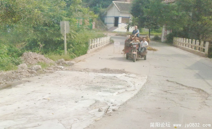 201009165989.jpg