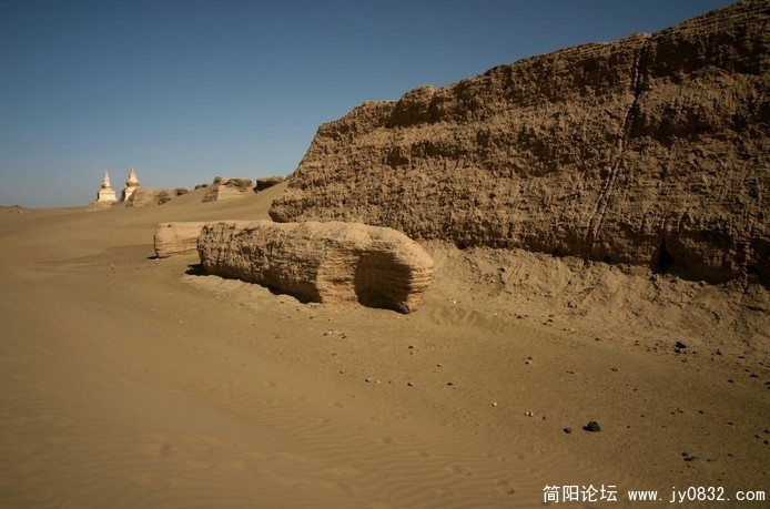 黑城.jpg
