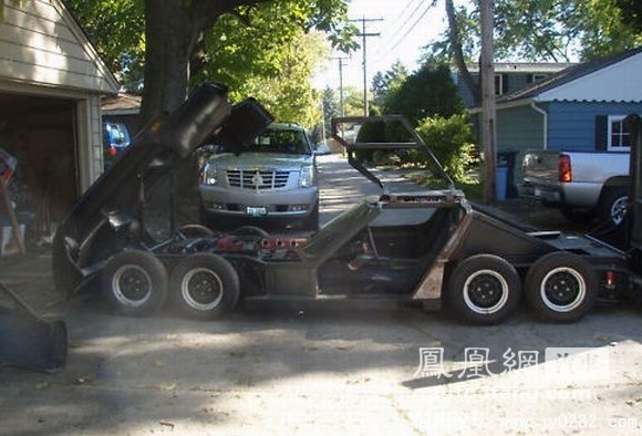 4轮跑车.jpg