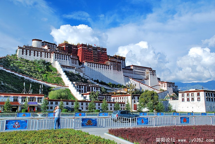 用来悬挂大幅佛像挂毯.jpg