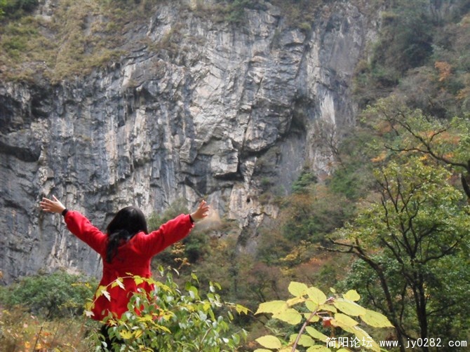 东拉山大峡谷.jpg