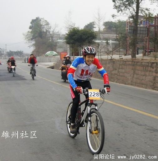 张裕华.jpg