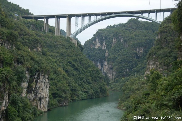 7df9673c50.jpg
