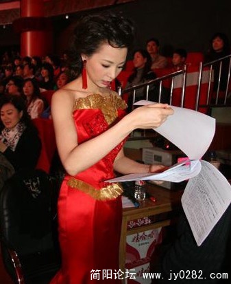 e2011515542564d257531dee53.jpg