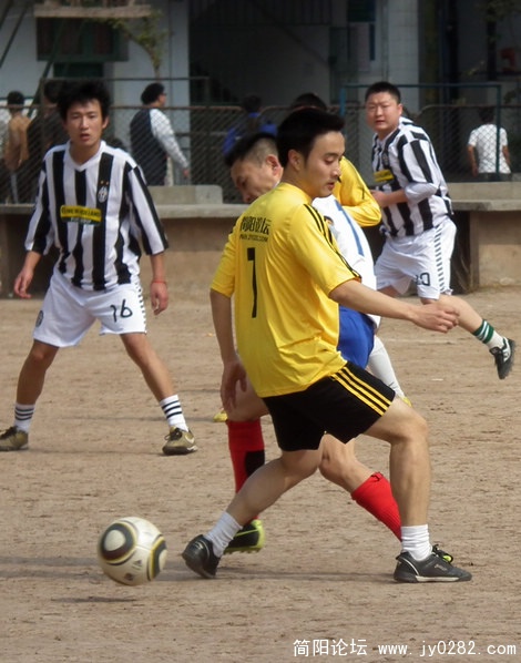 QRJ 016.jpg