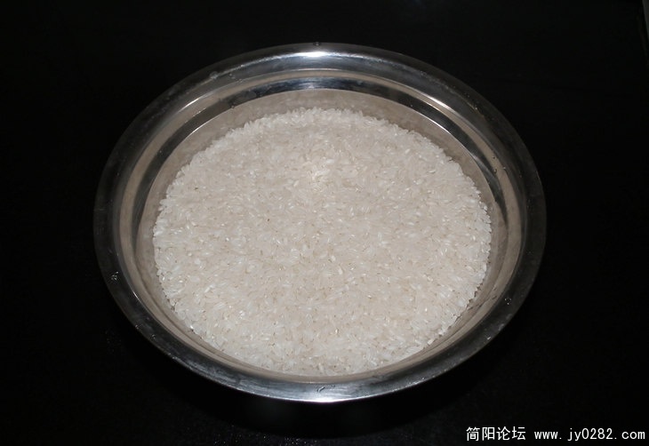QRJ 001.jpg