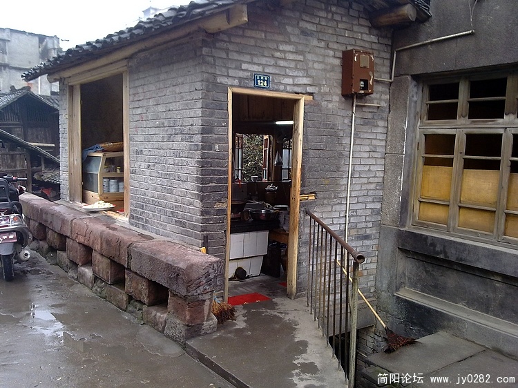 20110326438.jpg