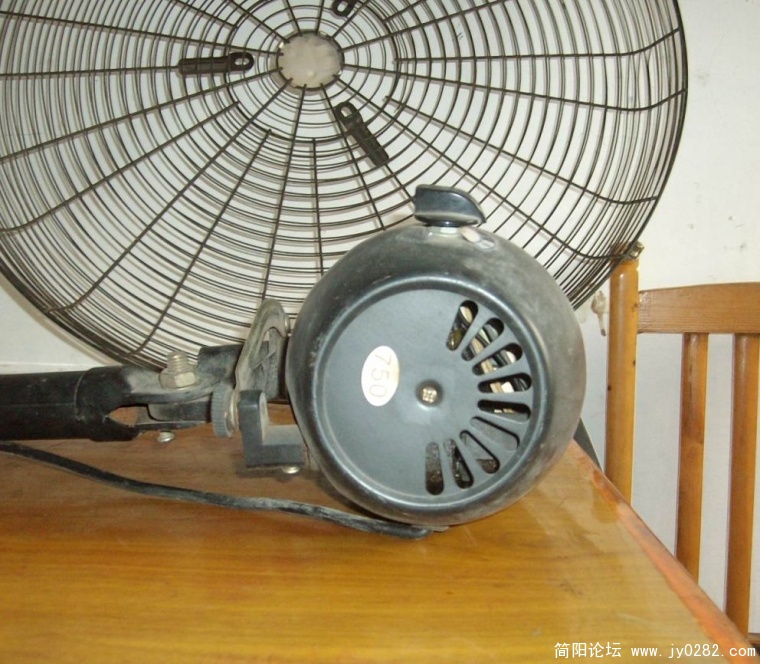 750毫米的机头  600毫米的扇叶