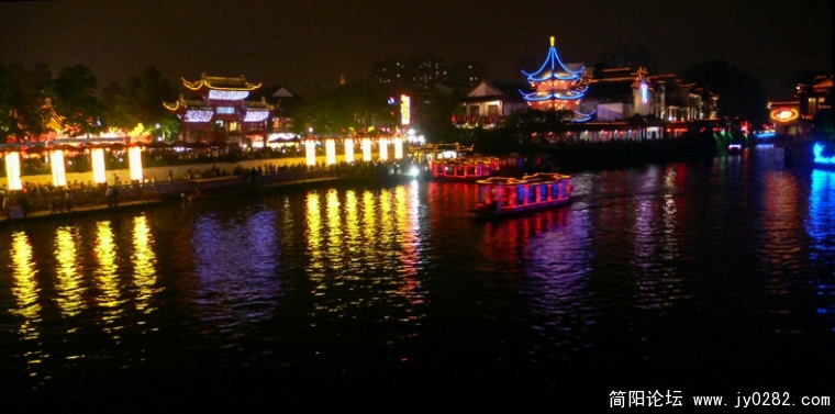 秦怀夜幕