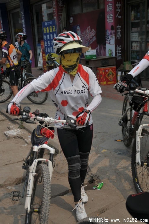 conew_jyk_2706_conew1.jpg