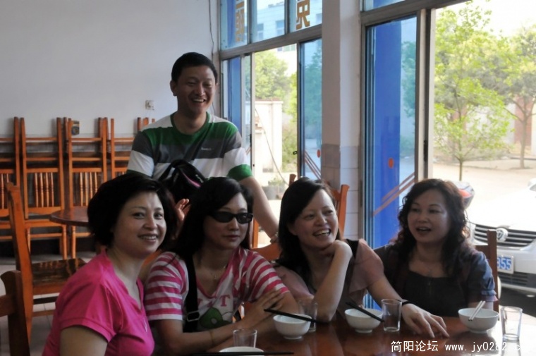 conew_jyk_2806_conew1.jpg