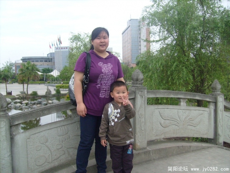 S7305029.JPG