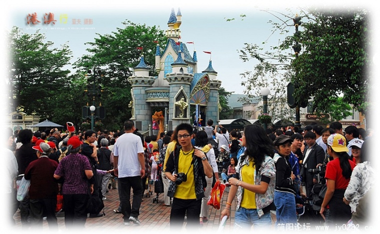 欢乐地人流.jpg