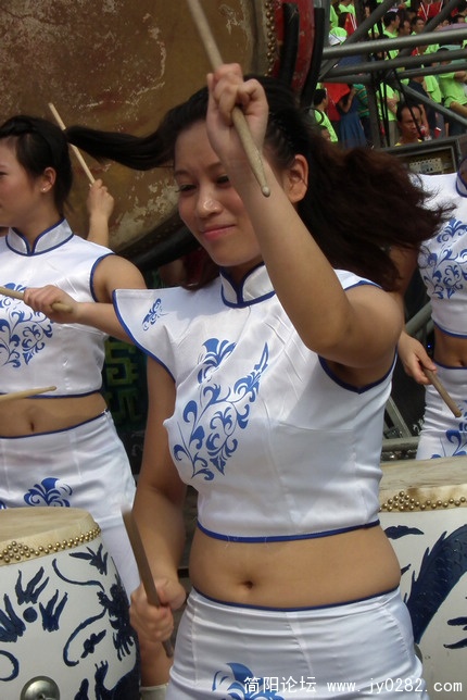 QRJ 412.jpg