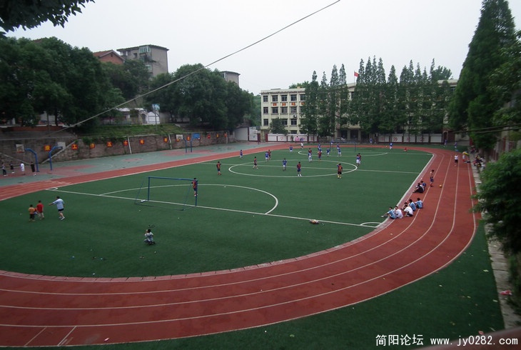 QRJ 075.jpg