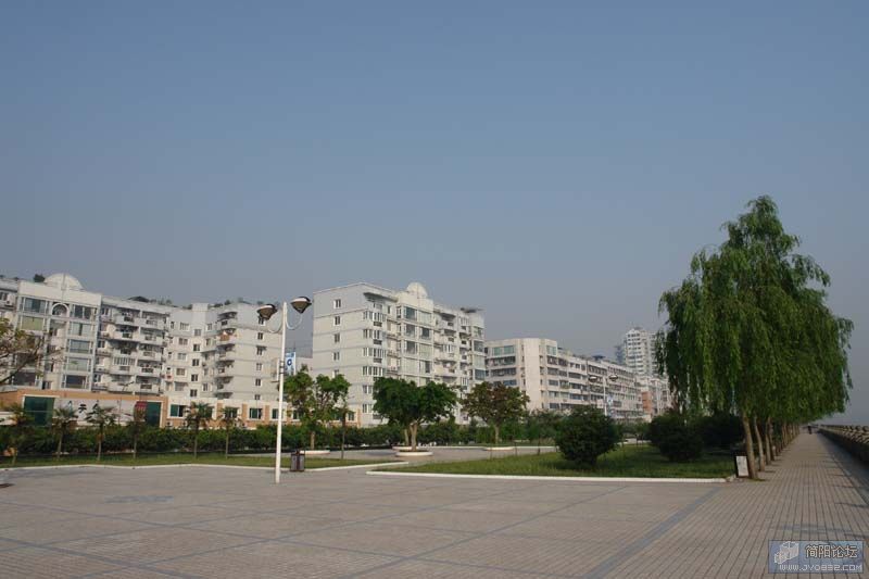 城市与公园.JPG