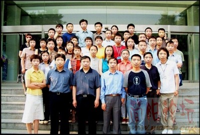 怪异集体照1.jpg